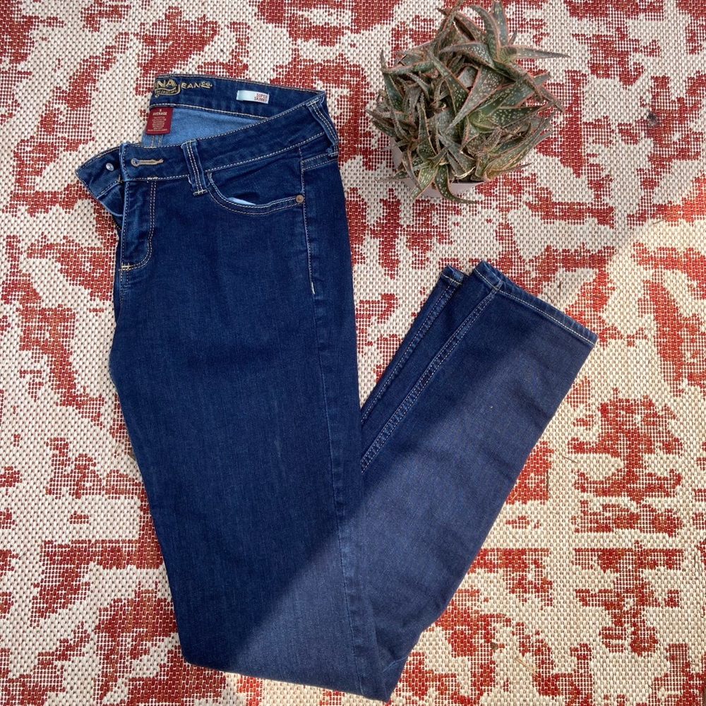 🦋 BLUE JEANS